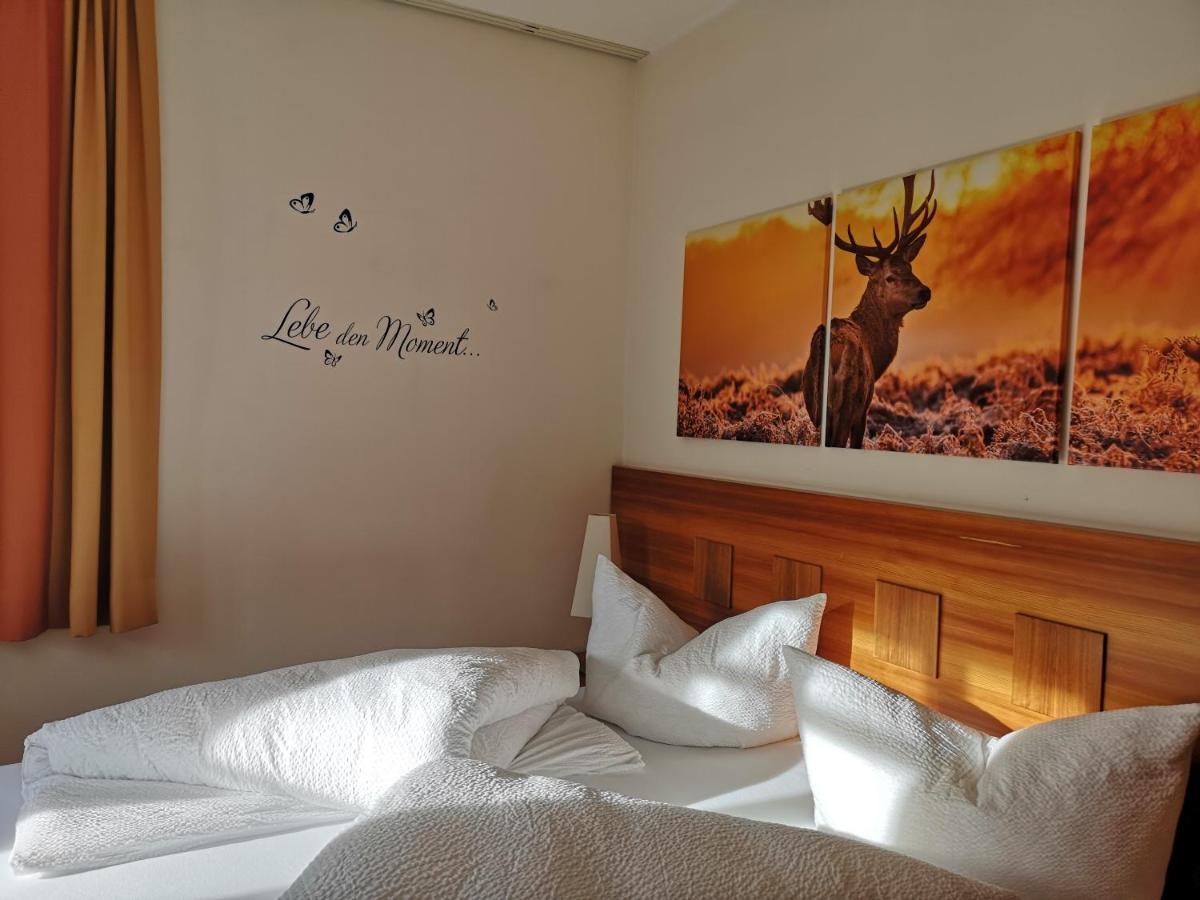 Gasthof Tirolerhof Dolsach Hotel Room photo
